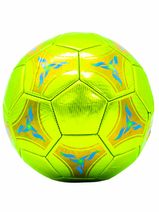 Balón de fútbol en tonos metálicos el accesorio perfecto para destacar en el campo con estilo y rendimiento superior colores varios