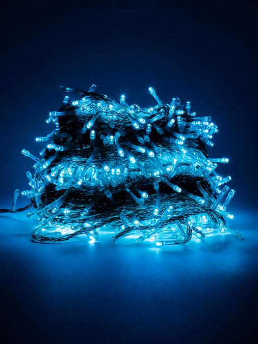 Serie con 1000 luces led con cable transparente de 50 metros en tono azul hielo para decoracion de temporada de navidad