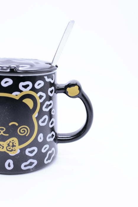 Taza de cerámica para café color blanco o negro con diseño de oso coqueto incluye tapa y cuchara