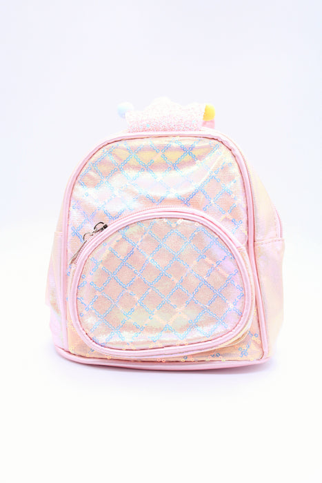 Mochila infantil con efecto tornasol con decoracion de corona en colores varios.