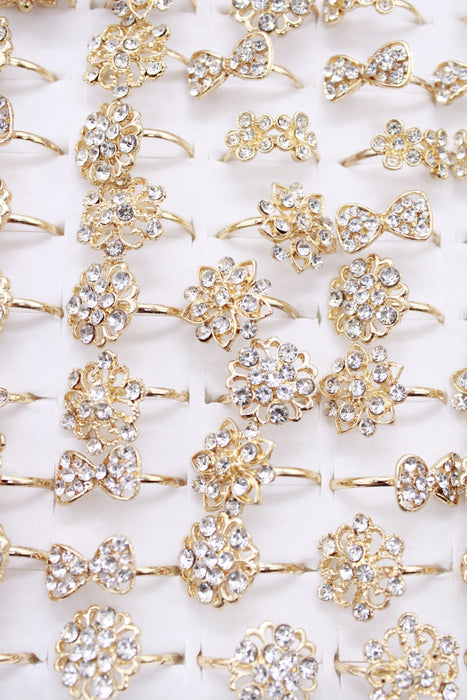 Anillos dorados con diamantes de imitación varios diseños