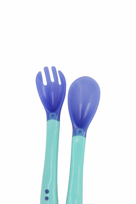 Set cuchara y tenedor con estuche en colores varios para una correcta alimentacion