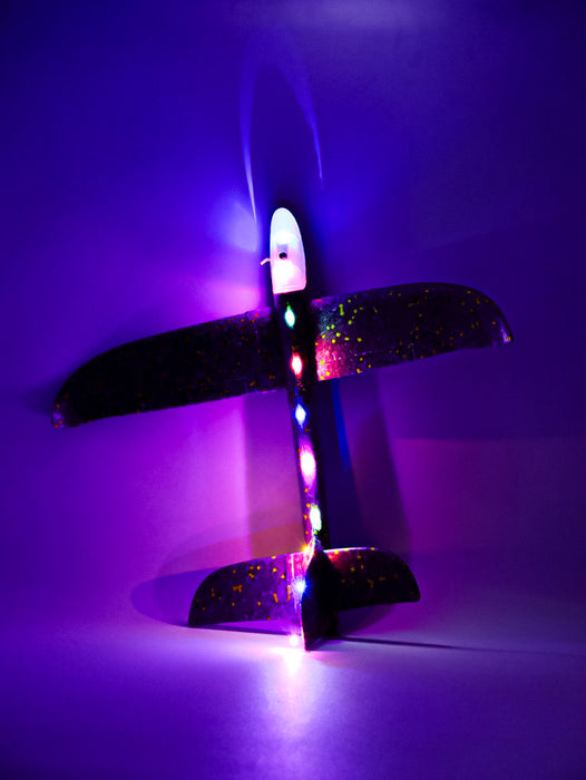 Juguete de Avion armable de unicel en colores varios con luz led