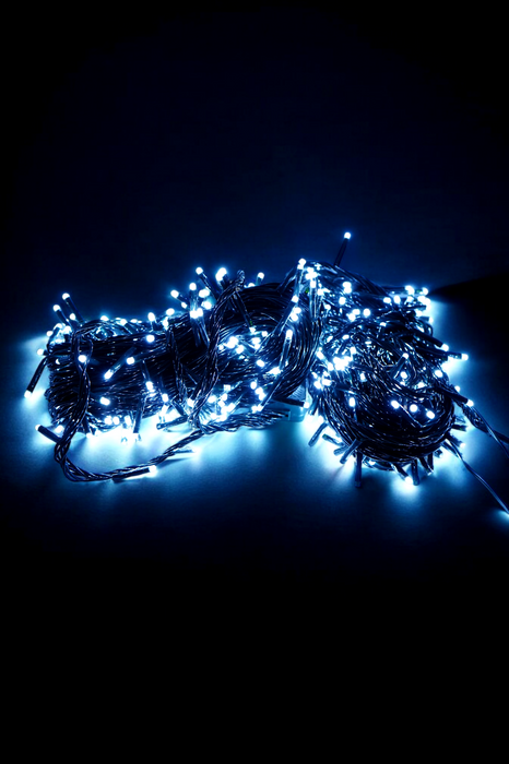 Serie con 500 luces led calida de 25 metros con cable verde para decoracion de temporada