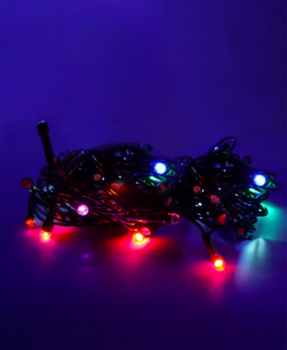 Serie de 50 luces led de colores con cable verde perefectas para tus decoraciones de navidad