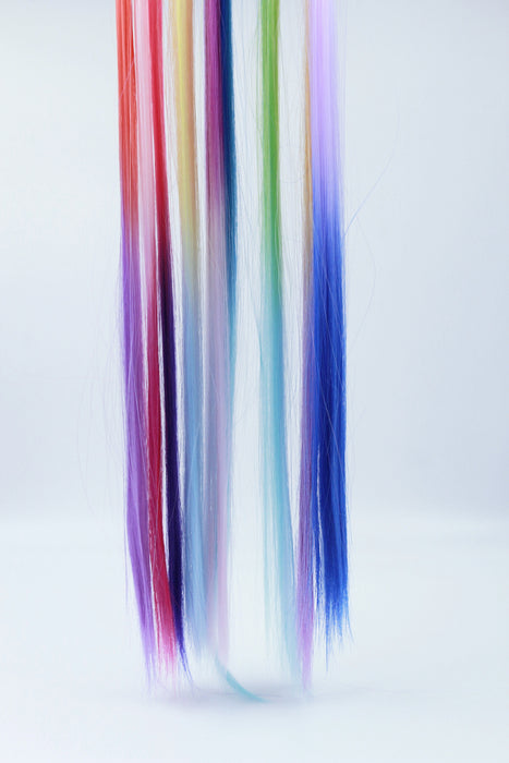 Paquete de extensiones de cabello con clip multicolor degradado 12 piezas.