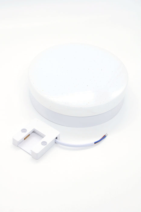 Lampara redonda blanca lista para instalar de manera facil y rapida  18W