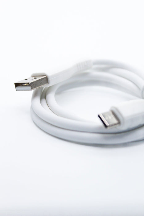 Cable auxiliar usb color blanco entrada tipo c