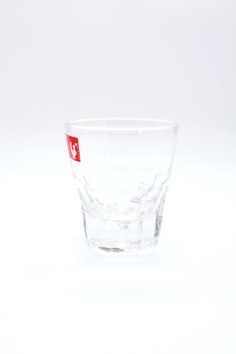 Vaso de vidrio transparente individual con borde fino para alcohol y otras bebidas